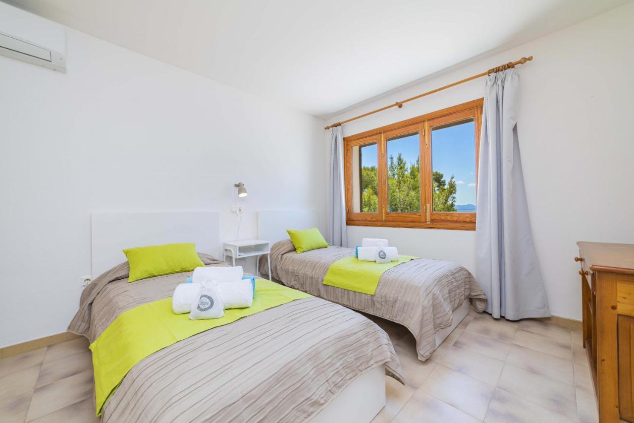 Villa Alcanada Garden Alcudia  Exterior foto